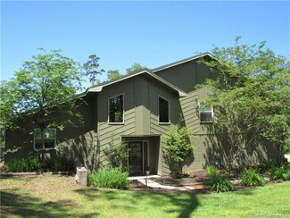 371 Santa Anna Dr, Lake Charles, LA 70611