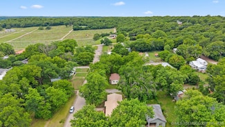 501 W 17th St, Pawhuska, OK 74056