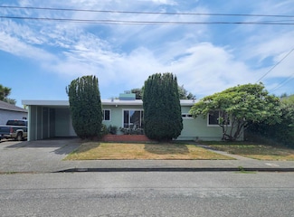 968 A St, Crescent City, CA 95531