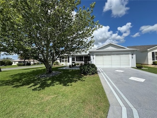 2524 English Ivy Cir, The Villages, FL 32162