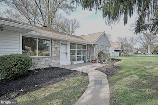 710 Pembroke Rd, Jenkintown, PA 19046