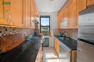 50 Lefferts Ave Unit 3D, Brooklyn, NY 11225