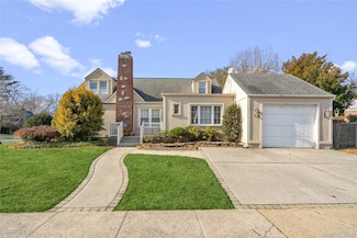 126 Oakland Ave, West Hempstead, NY 11552