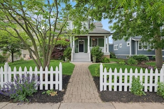 625 Park Ave, Wilmette, IL 60091