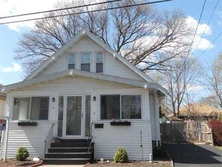 15 Utica St, Quincy, MA 02169