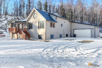 7400 N McCarrey St, Palmer, AK 99645