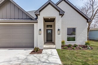 928 Renfro Dr, Fort Worth, TX 76108