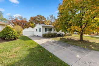 3862 Williamson Ave NE, Grand Rapids, MI 49525
