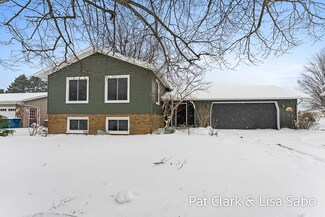 1209 Grand Ave, Grand Haven, MI 49417