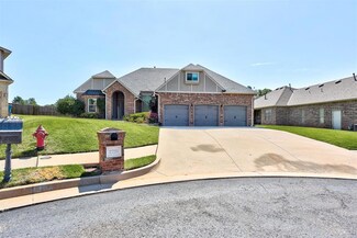 2216 Cedar Pointe Ct, Edmond, OK 73003