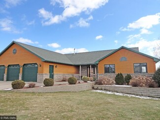 394 Kamnic St, Pierz, MN 56364