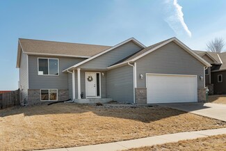 3802 44th Ave NW, Rochester, MN 55901