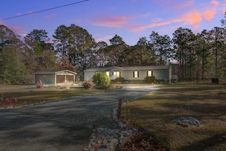 448 Pauline Dr, Bonneau, SC 29431