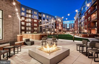 9555 Saintsbury Dr Unit 504, Fairfax, VA 22031