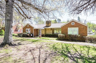 310 N 14th St, Jeannette, PA 15644