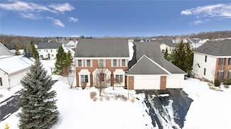 25 Rollins Crossing, Pittsford, NY 14534