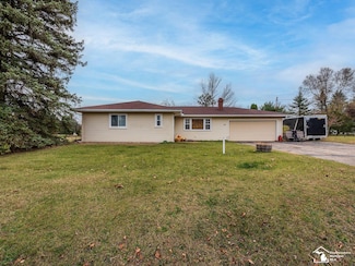 121 Andover Ln, Brooklyn, MI 49230