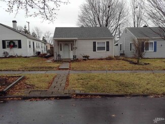 2710 Curdes Ave, Fort Wayne, IN 46805