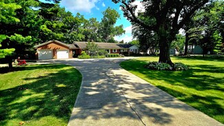 1904 N Hawthorne Rd, Marion, IN 46952