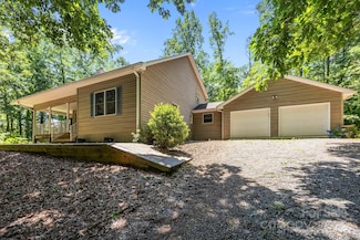 390 Hollow Wood Ln, Tryon, NC 28782