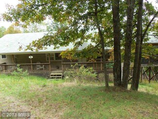 1516 Fort Enochs Rd, Bloomery, WV 26817