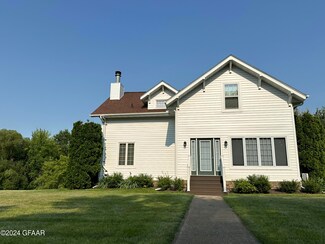43125 200th St SW, East Grand Forks, MN 56721