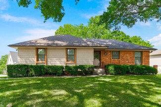 2400 NE 73rd St, Kansas City, MO 64118