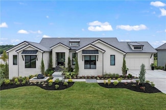 16010 Glenfinnan Way, Vlg Loch Loyd, MO 64012
