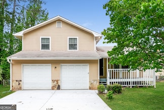 564 Pennylake Ln, Stone Mountain, GA 30087
