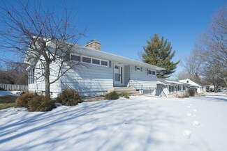 619 Faircrest Ave NW, Grand Rapids, MI 49534