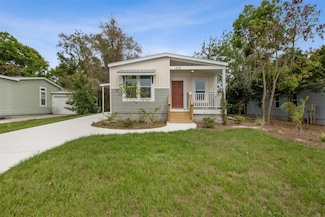 848 S 11th St, Fernandina Beach, FL 32034