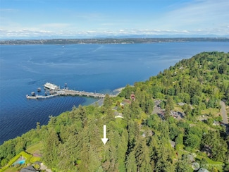 1052 Xx SW Cowan Rd, Vashon, WA 98070