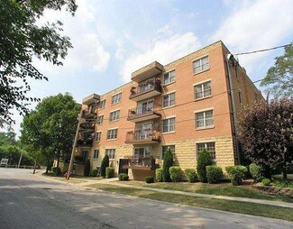 8733 Willow Blvd Unit 1C, Willow Springs, IL 60480