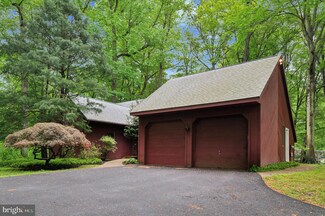 30 Conestoga Ct, Chadds Ford, PA 19317