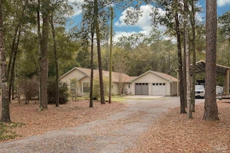 4249 Ermine Ln, Milton, FL 32583
