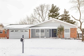 2610 Dresden Dr, Florissant, MO 63033