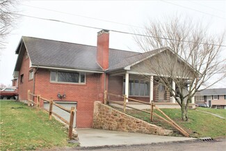 402 20th St, Apollo, PA 15613