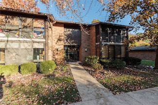 22958 Maple Ridge Rd Unit 209B, North Olmsted, OH 44070