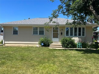 2632 D Ave NW, Cedar Rapids, IA 52405