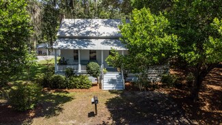 5942 Martin St, Ravenel, SC 29470