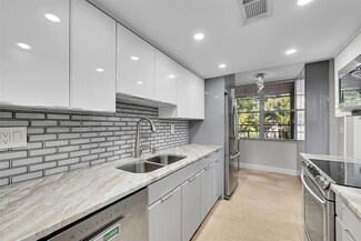 4850 NW 29th Ct Unit 220, Lauderdale Lakes, FL 33313