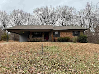 512 Ruby Ln, Bolivar, TN 38008