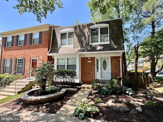 9019 Fox Grape Ln, Springfield, VA 22152