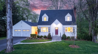 199 Minivale Rd, Stamford, CT 06907