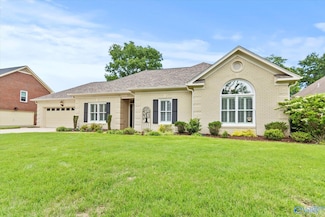 2613 Elderdale Dr SE, Owens Cross Roads, AL 35763