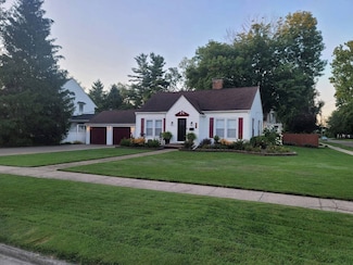 470 W Lafayette St, Rushville, IL 62681