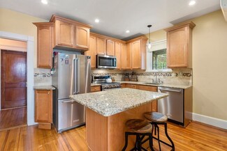 119 King St Unit 2, Dorchester, MA 02122