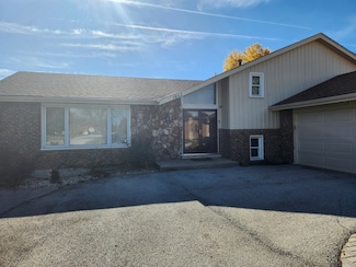 1863 E 172nd St, South Holland, IL 60473