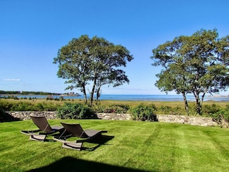 24 Wood Island Rd, Scituate, MA 02066