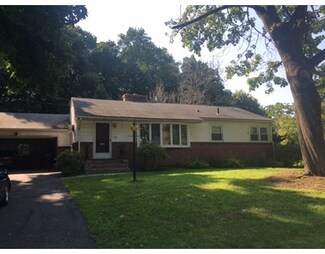 27 Candice Cir, Springfield, MA 01107